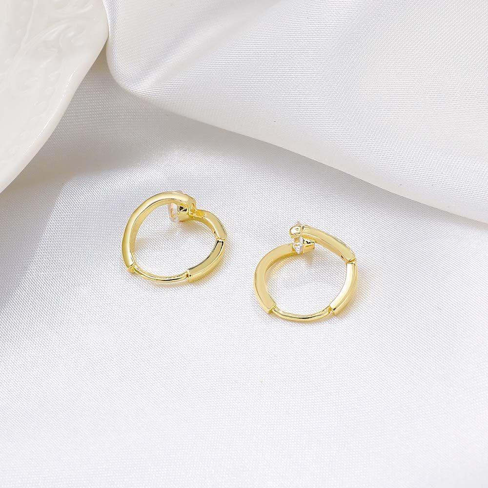 Anting Hoop Agustina Temperamen Elegan Gaya Wangi Kecil Perempuan Geometris Berlian Imitasi Aksesoris Telinga Wanita Anting Pejantan