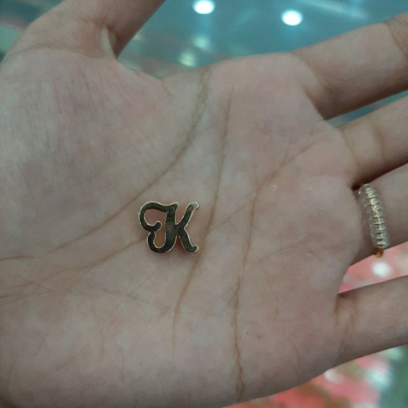 Liontin tlusup huruf K emas asli kadar 375