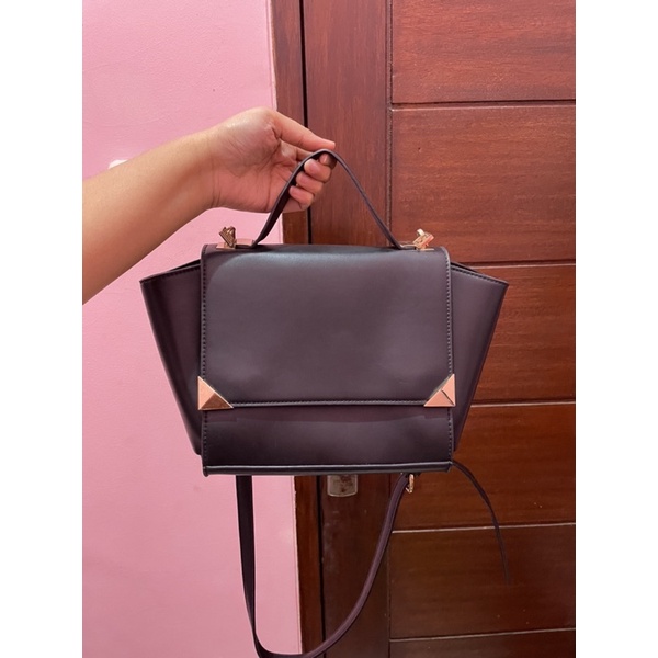 Preloved tas emro by elizabeth