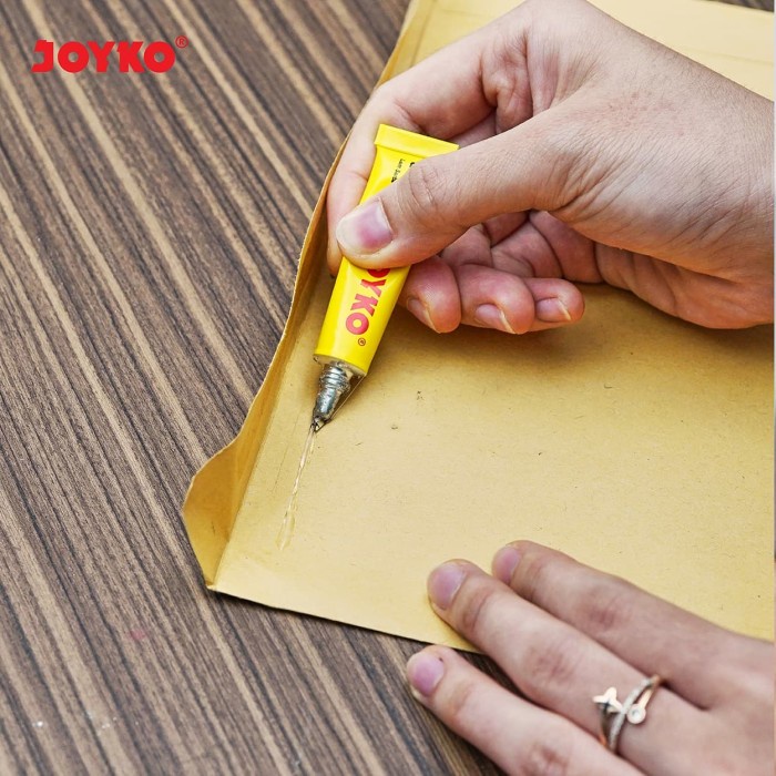 

perekat-pengikat- liquid glue / lem cair joyko gl-506 / 7ml -pengikat-perekat.