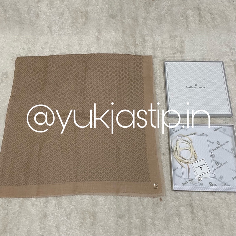 Buttonscarves Tapis Butter