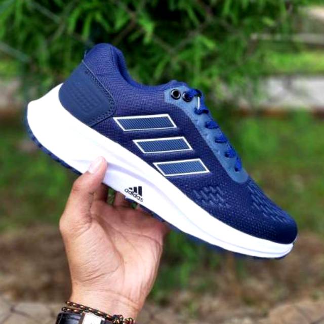 Sepatu Adidas Questar Cloud Pria Terbaru. Size 39-44