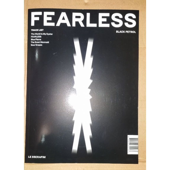 Le Sserafim debut album "Fearless"