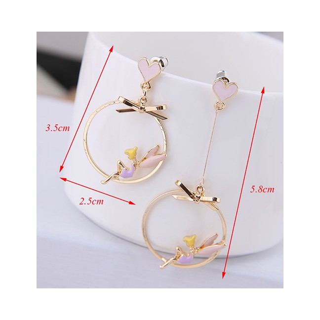 LRC Anting Tusuk Fashion Angel Asymmetrical Earrings A58316
