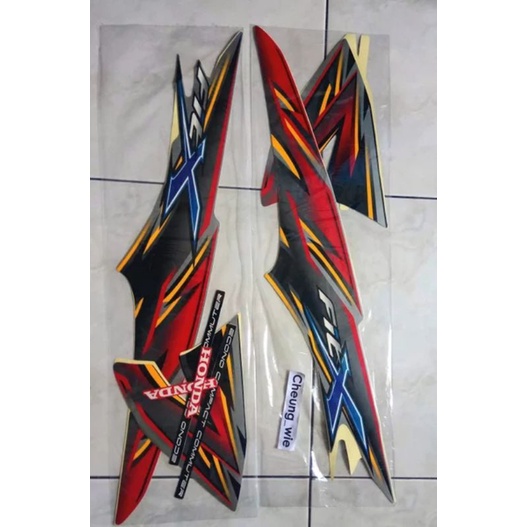 lis body / striping / stiker honda supra Fit X silver merah