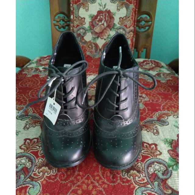 Sepatu Payless Lower east side size 6 (36)