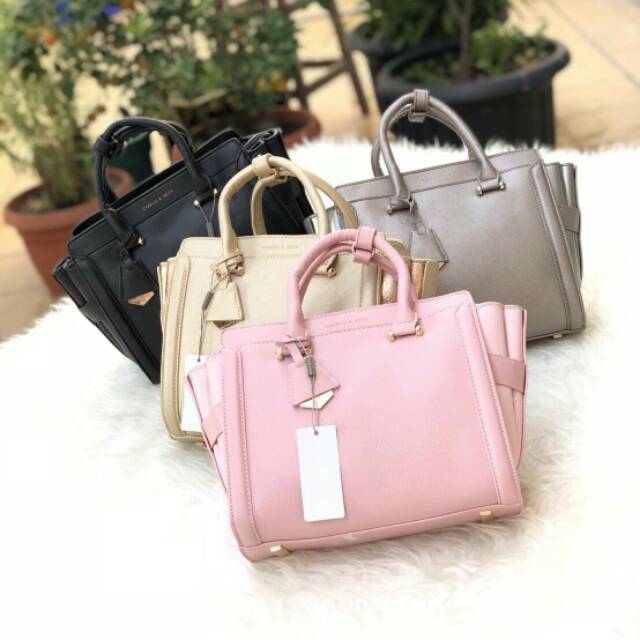 Tas charles & keith original / charles n keith boxy trapeze / tas ck murah