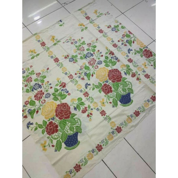 kain batik motif encim buket bunga bahan katun halus warna putih merah hitam