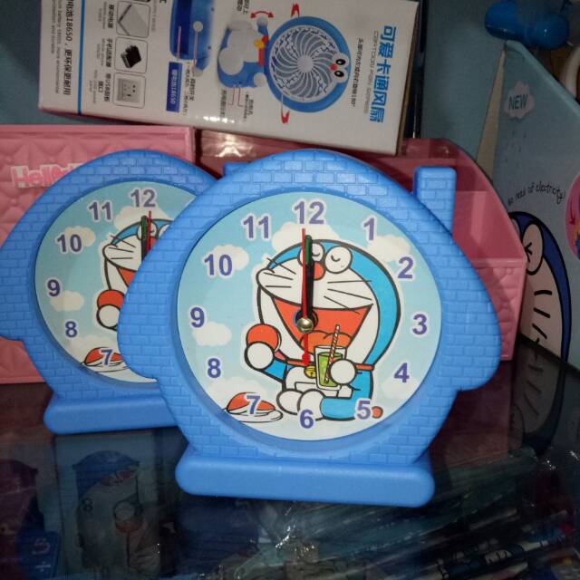 Jam weker doraemon