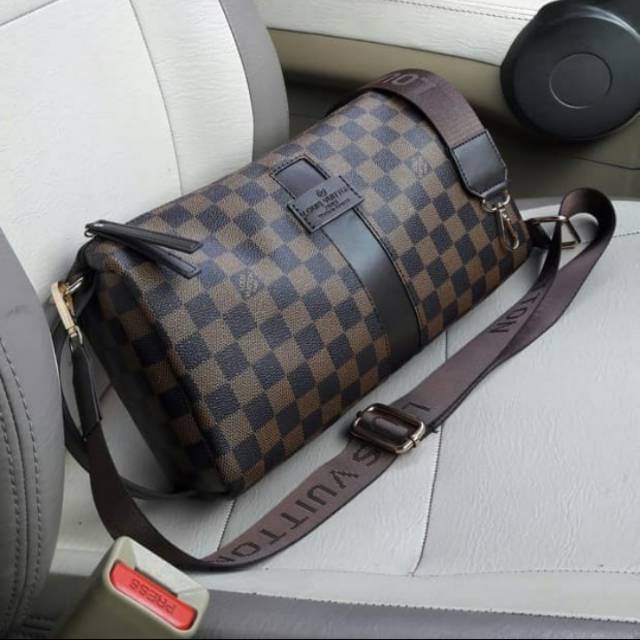 Tas wanita LV sling bag selempang import batam fashion