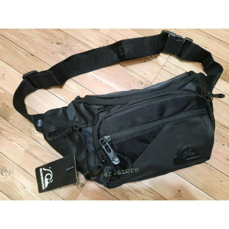 Waist Bag Quicksilver  Tas Pinggang Pria Quicksilver Logo Besi Hitam