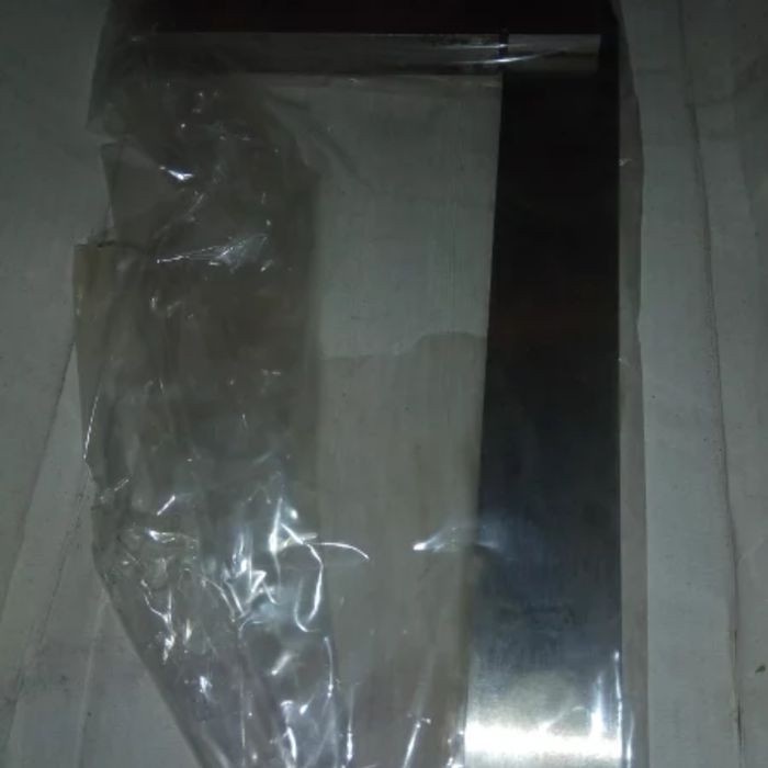 

TST | Penggaris Siku Mesin SOLAR size 8" x 200 mm-penggaris model siku