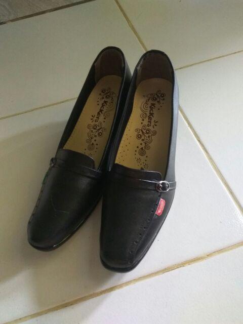 Sepatu Pantofel Wanita / Sepatu Kerja Kickers Kulit Asli