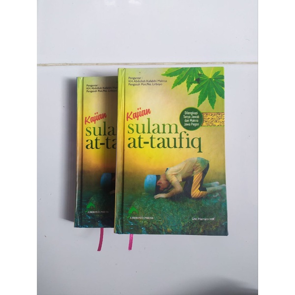 

Terjemah dan Kajian Sulam Taufiq Saku (Buku Lirboyo)