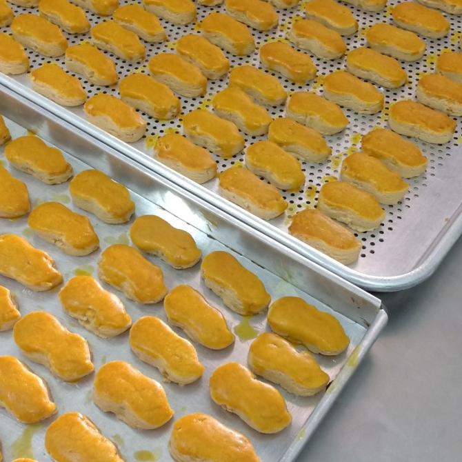 

skippy cookie Laws Kitchen ---NEW---