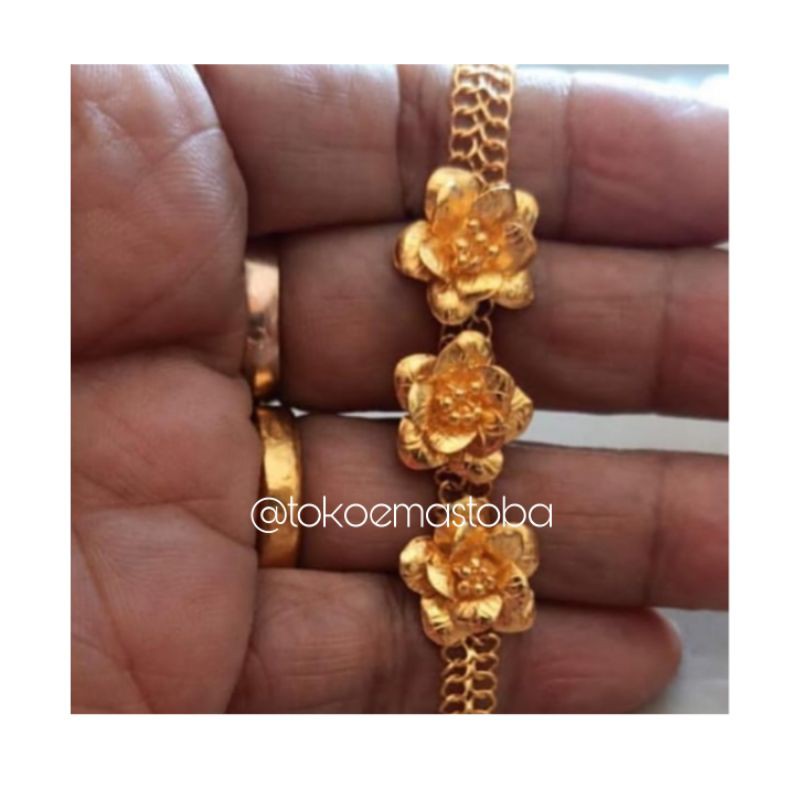Gelang emas mawar 3 berat 24karat 10gram