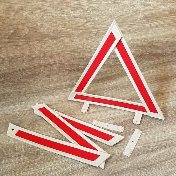 SEGITIGA PENGAMAN MOBIL ISI 2 PCS  - SEGITIGA MOBIL LALIN