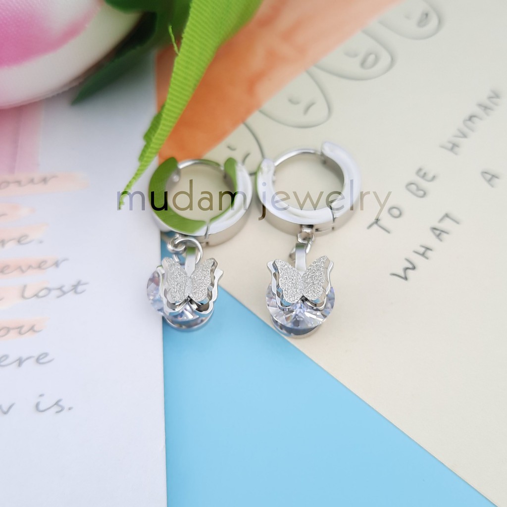 Anting Titanium Kupu-Kupu Diamond Juntai Untuk Wanita Fashion Warna Rose Gold, Gold dan Silver