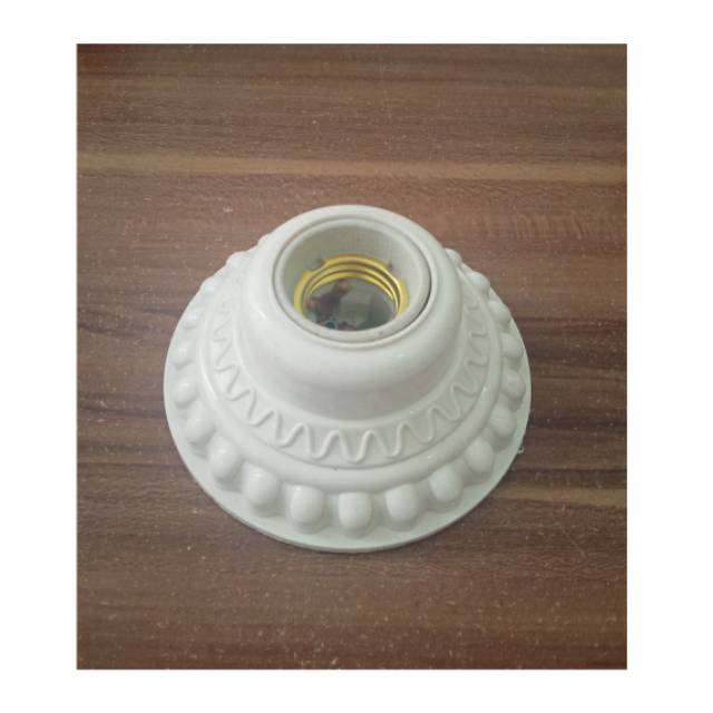 Fitting lampu plafon