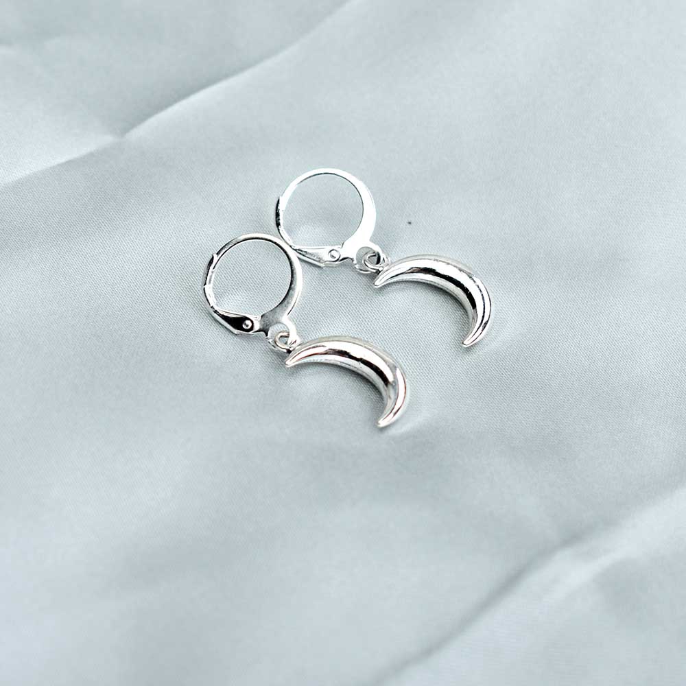 Anting Menjuntai Bentuk Bulan Salib Geometris Bahan Logam Warna Silver Untuk Wanita