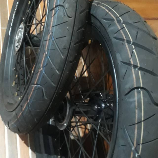 Ban set velg set supermoto klx150 ukuran 250/300 siyap pake