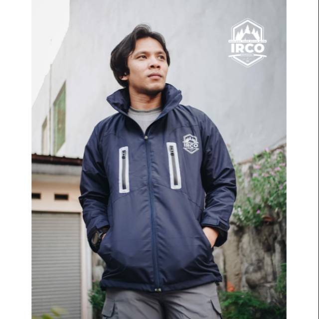 NON COD - JAKET GUNUNG HIKING TRAVELLING CAMPING RUNNING GUNDALA IRCO OFFICIAL NAVY