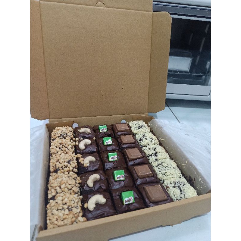 

brownies kombinasi