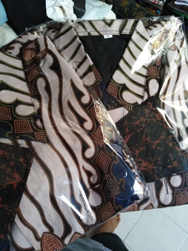 Pitojiwo Kemeja Batik Pria Lengan Panjang Full Furing Bahan Katun Batu Raden