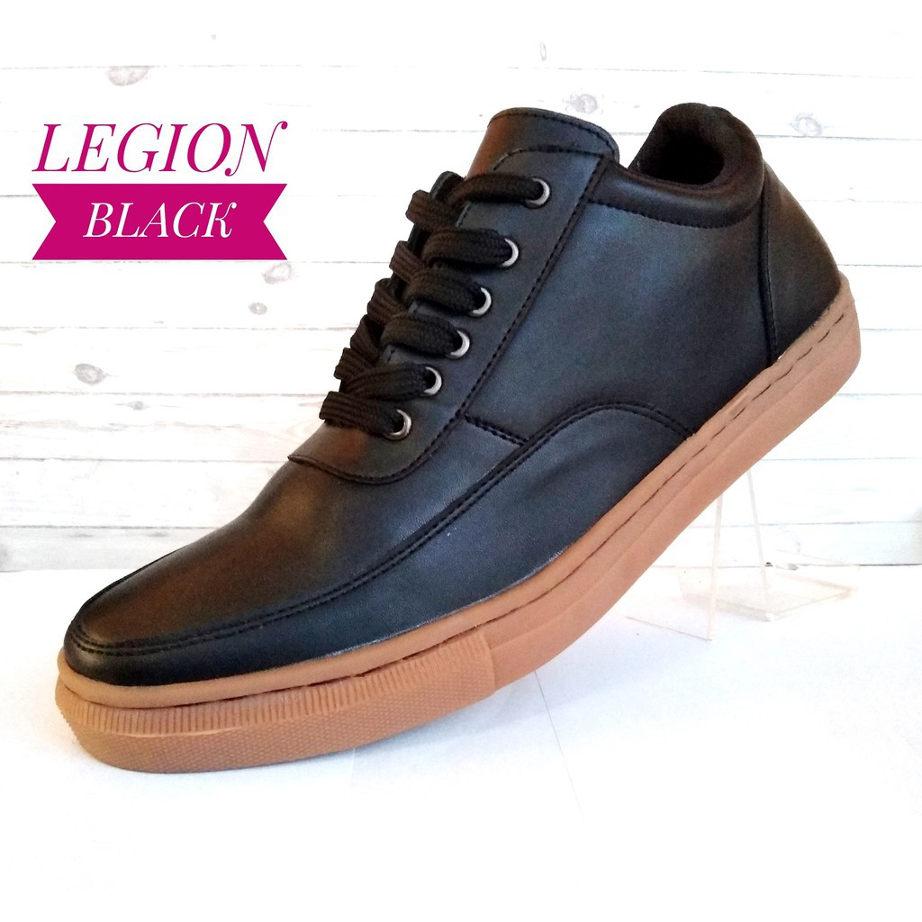 Sepatu gaya pria legion