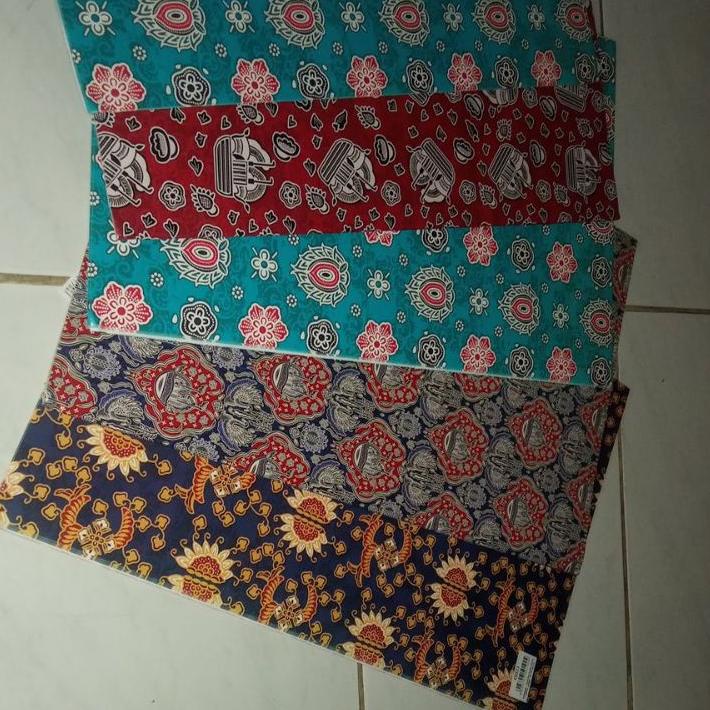 

KERTAS KADO KIKY BATIK ISI 50 LEMBAR ( PAK ) ORIGINAL ( BATIK WARNA TERSEDIA )