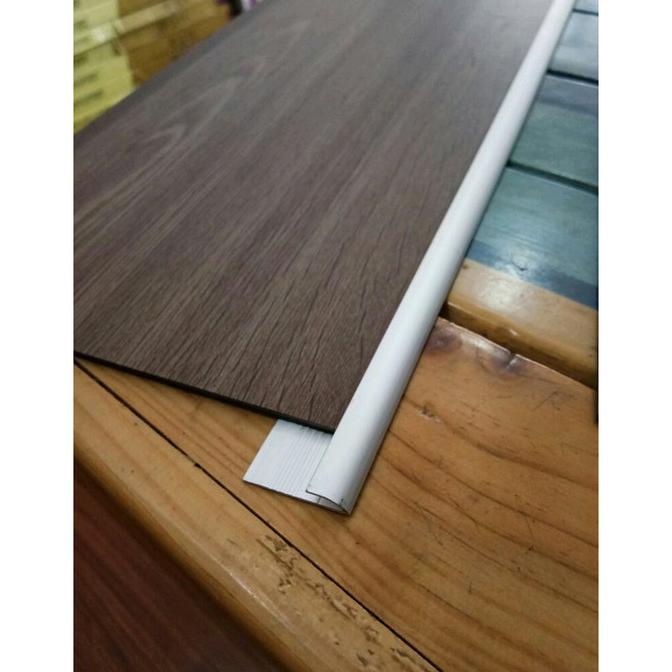 ------] List Penjepit Alumunium untuk Vinyl Lantai