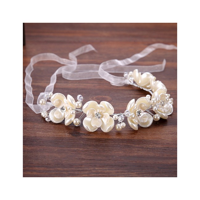 LRC Aksesoris Rambut Fashion White Flower Shape Decorated Hair Accessories E59525