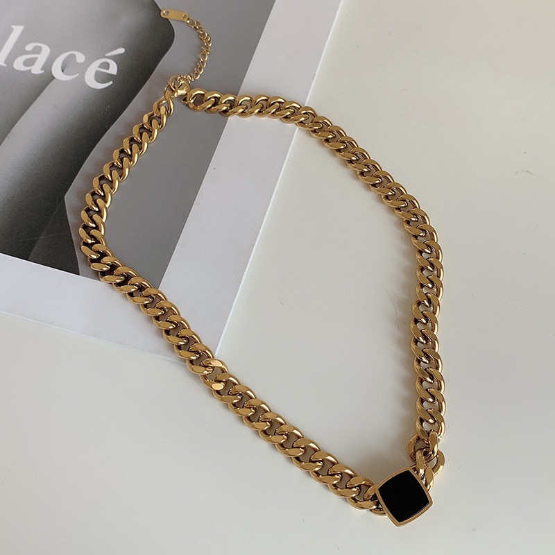 Kalung gelang sisik tebal liontin hitam elegan titanium anti karat - ercassia