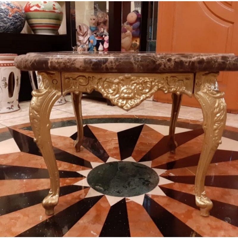 Meja Antik Eropa Marmer Mewah dan Elegan