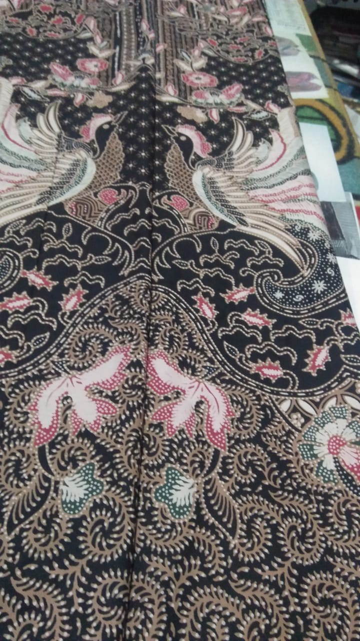 Kain Batik Solo (cabut) Motif Peksi Tarung Granit