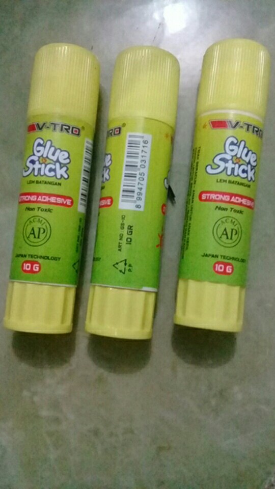 V-tro Glue Stick ( 10 Gr )