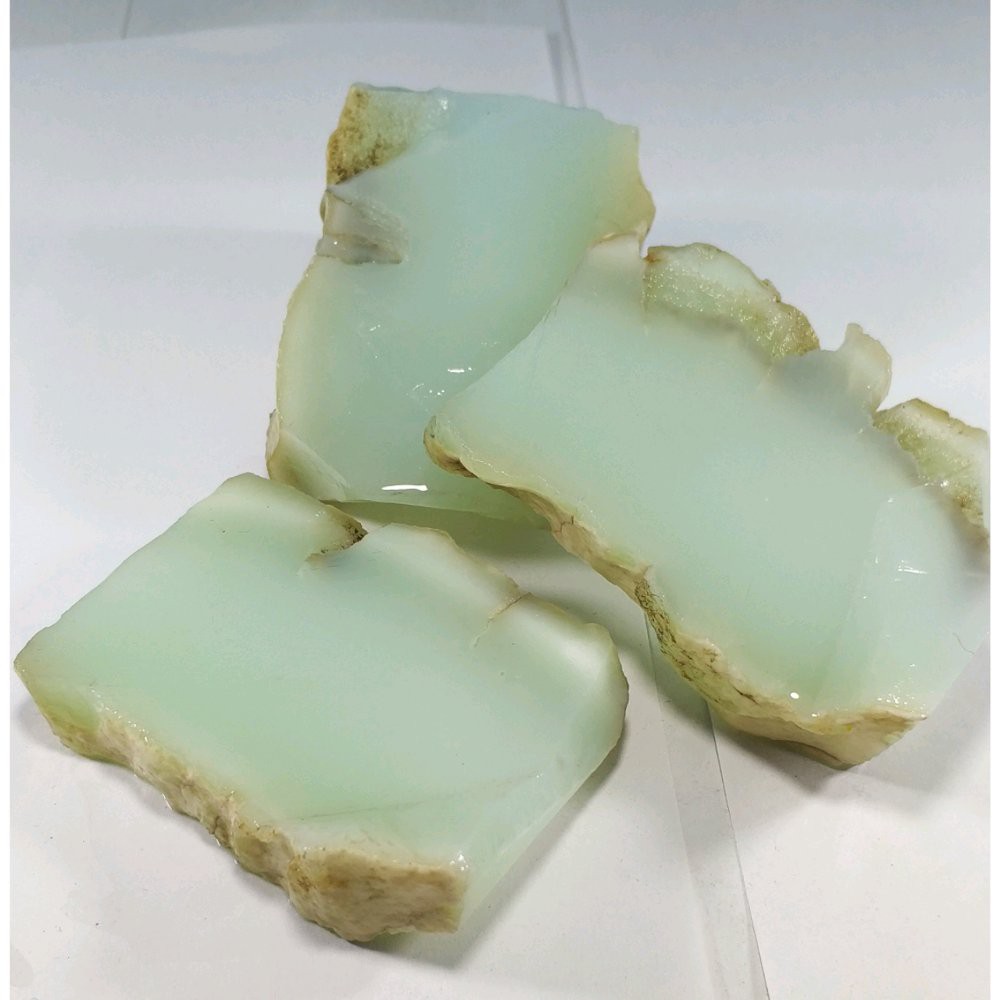 NATURAL BAHAN BATU GIOK BAU-BAU ASLI SULAWESI DARI BAHAN TERBAIK WARNA SOLID LIKE CHRYSOPRASE