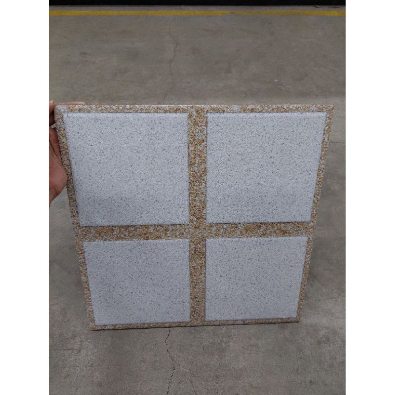 KERAMIK LANTAI KASAR KIA SOUTHSAND WHITE 40X40 KW1