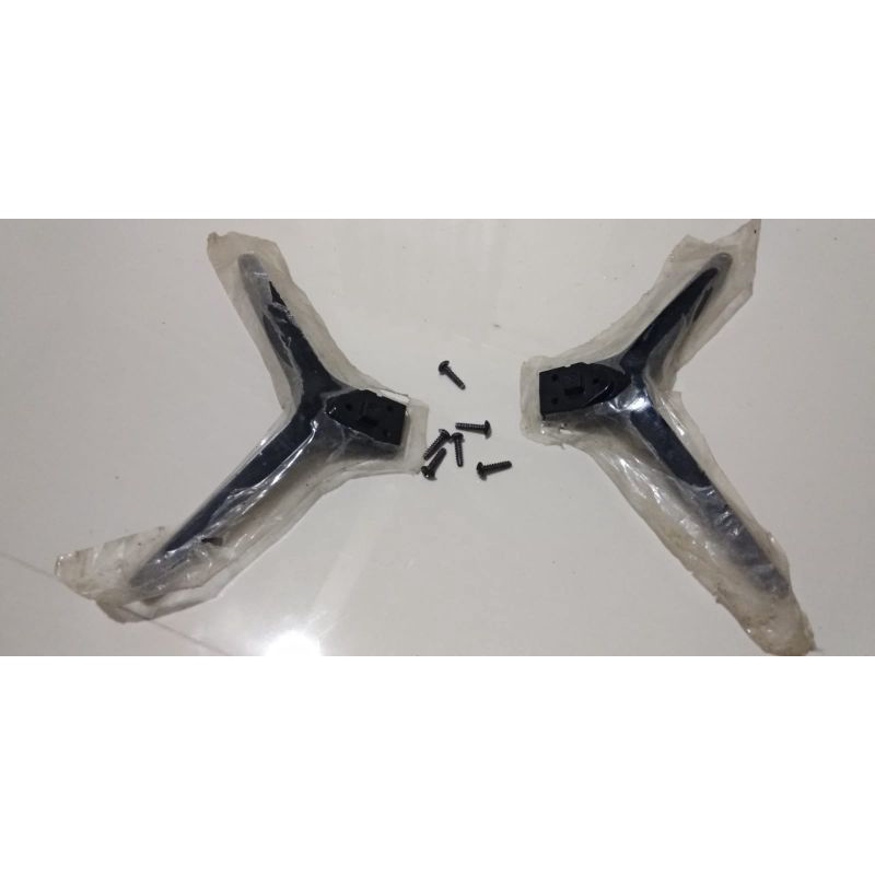 stand kaki tv led polytron PLD24D1852 DUDUKAN LED TV PLD 24D1852