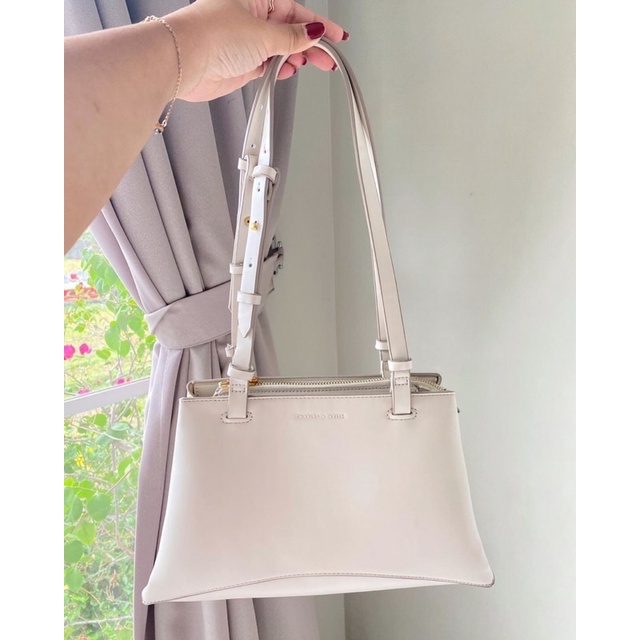 C Double trapeze tote