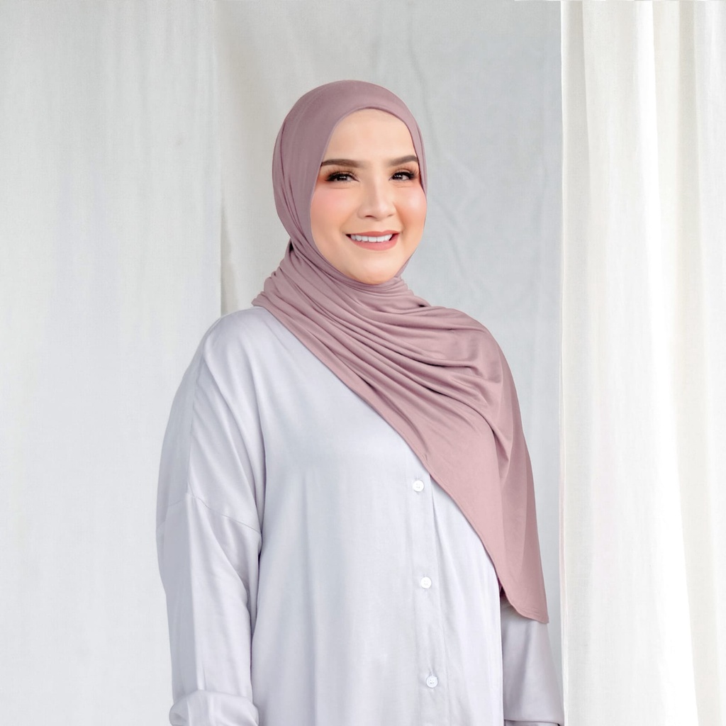 MECCANISM - QUEENZA HIJAB KERUDUNG PASHMINA INSTANT FULL SPANDEX DUSTY PINK-2