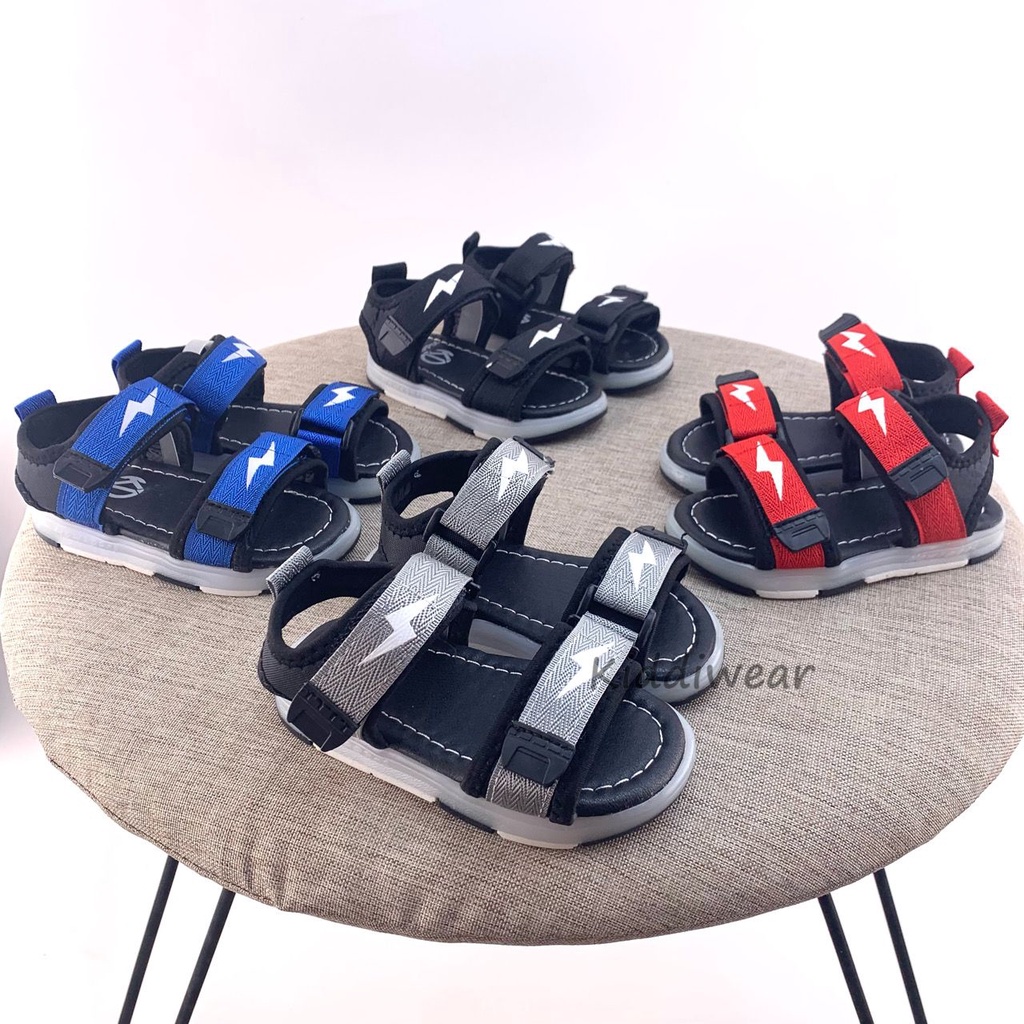 (Kiddiwear) Sandal Anak Laki LED Thunder Lama MBK41