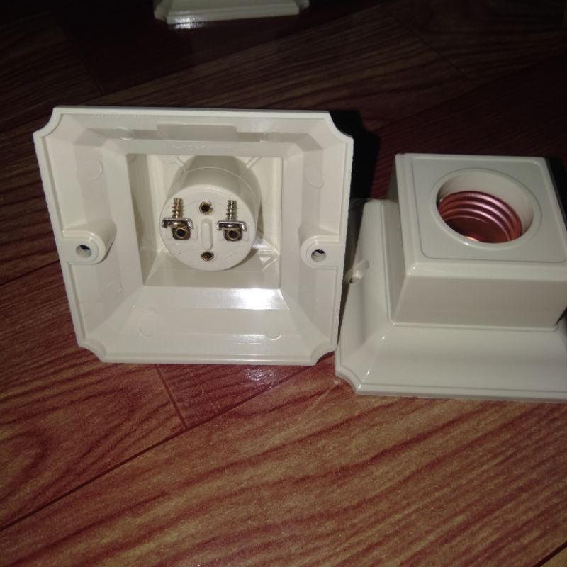 fitting lampu tempel plafon  broco