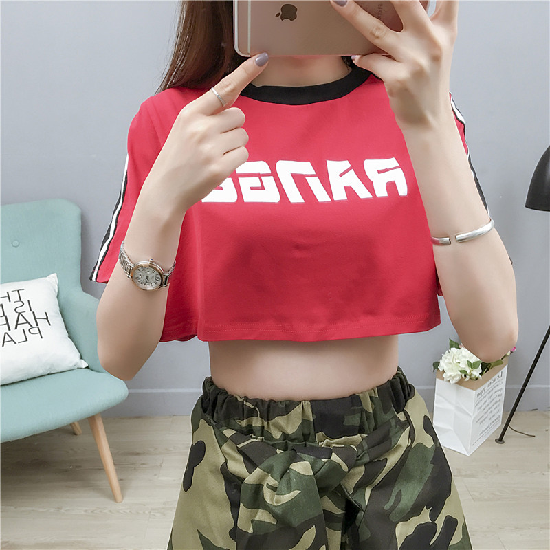 [CUCI GUDANG]T-shirt wanita gaya longgar gaya Korea lengan pendek font Inggris Leher bulat backles