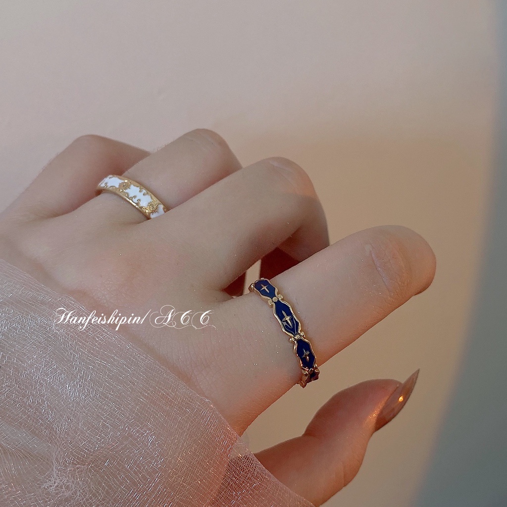 Cincin Bahan Alloy Desain Bunga Warna Putih Biru Untuk Wanita