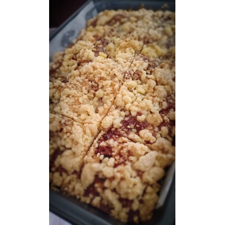 

Crumble Yogurt Cake