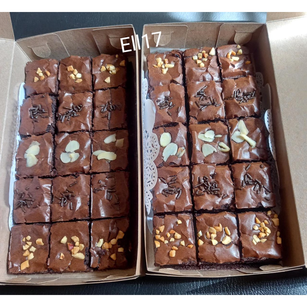 

BROWNIES FUDGY SHINY CRUST MURAH