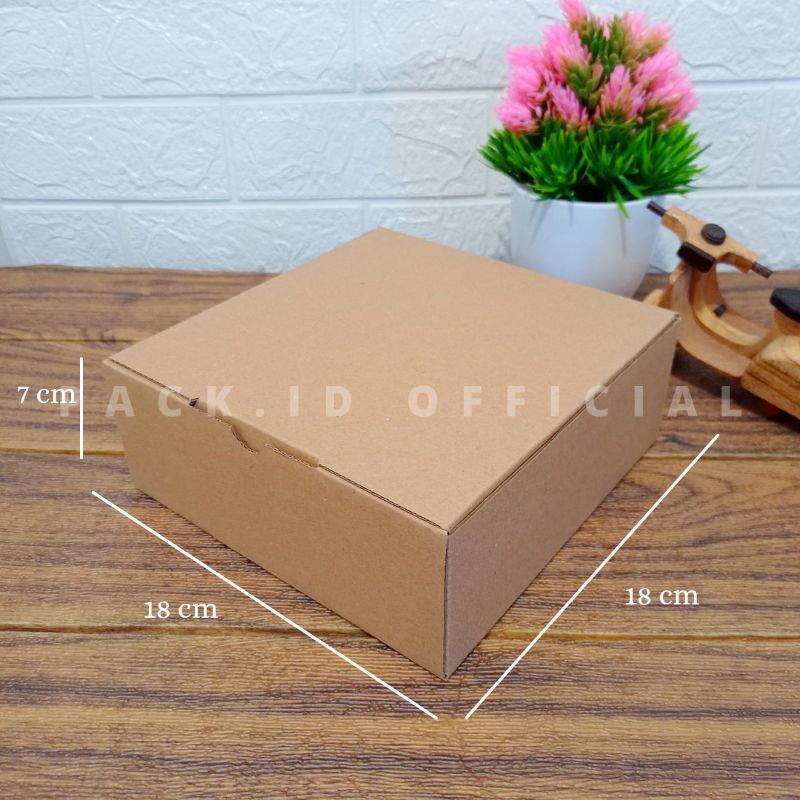 

DUS PACKING 18x18x7 CM BOX PACKING KOTAK KARTON KARDUS CORRUGATED PACKING SOUVENIR DIE CUT