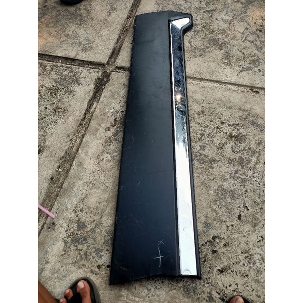 moulding kiri list pintu chrome crv 2021 Depan original