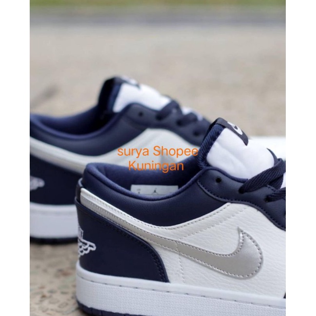 Nike air force 1 white blue